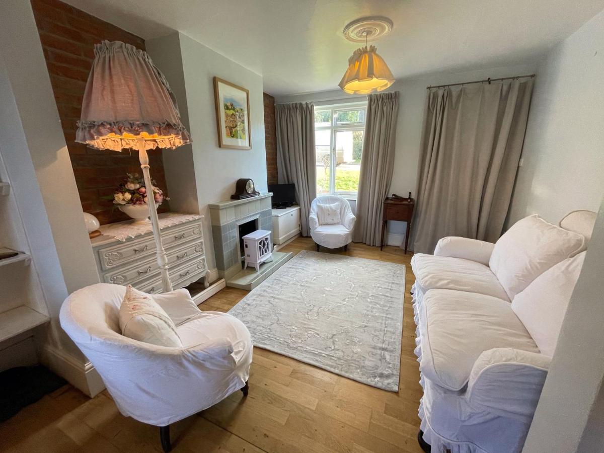 Villa Meadow View Banbury Esterno foto